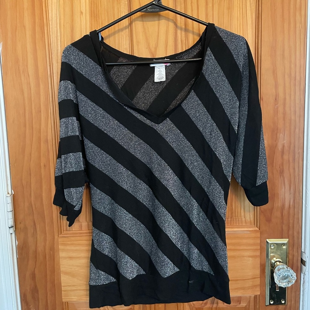 Black and Silver V-Neck Striped Top